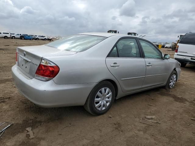 2005 Toyota Camry LE