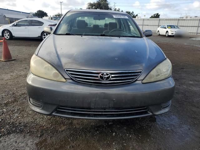 2005 Toyota Camry LE