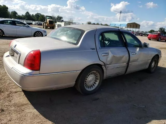 2009 Lincoln Town Car Signature Limited