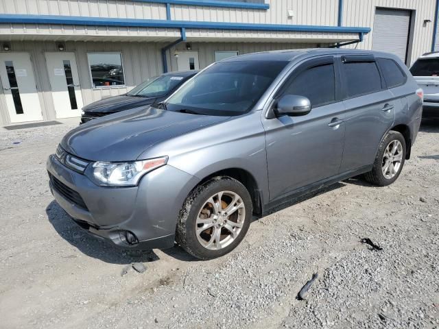 2014 Mitsubishi Outlander SE