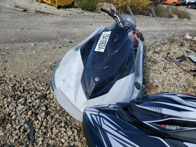 2010 Yamaha Waverunner