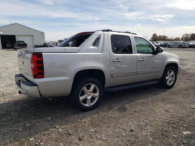 2011 Chevrolet Avalanche LT