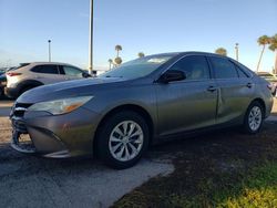 2015 Toyota Camry LE en venta en Riverview, FL