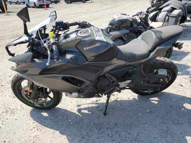 2022 Kawasaki EX650 N