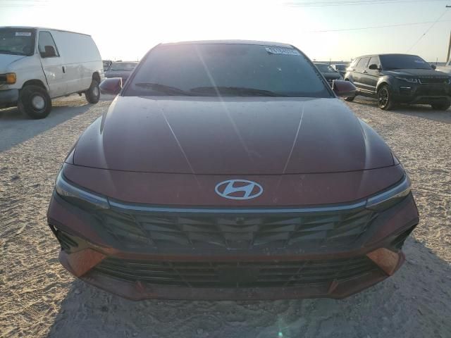 2024 Hyundai Elantra Limited