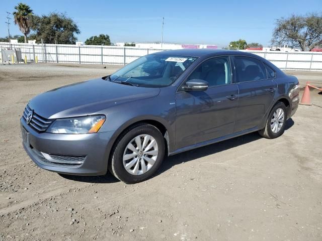 2014 Volkswagen Passat S