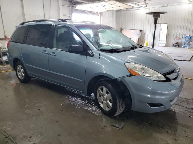 2006 Toyota Sienna CE