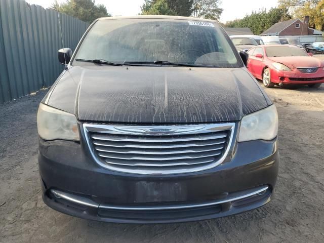 2013 Chrysler Town & Country Touring