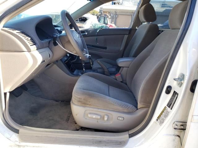 2005 Toyota Camry LE