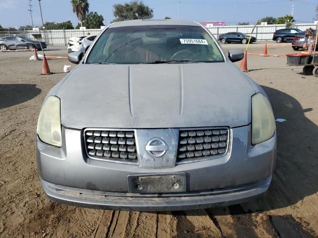 2005 Nissan Maxima SE