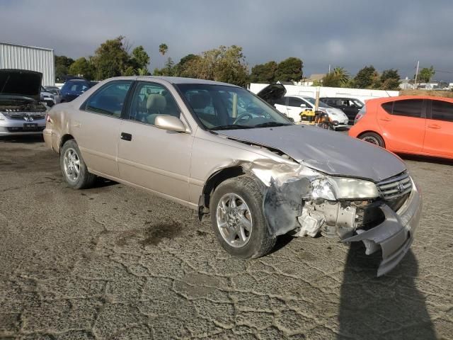 2000 Toyota Camry LE