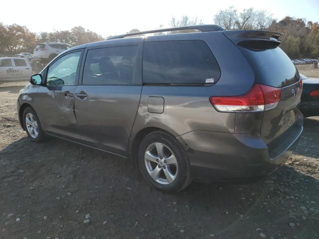 2011 Toyota Sienna LE