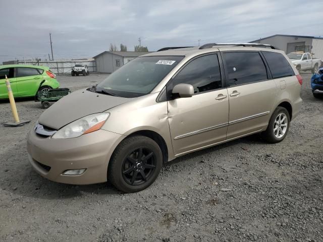 2008 Toyota Sienna XLE