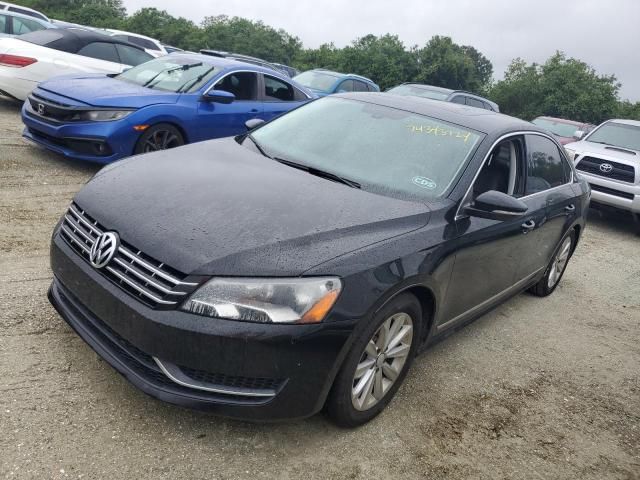 2012 Volkswagen Passat SEL