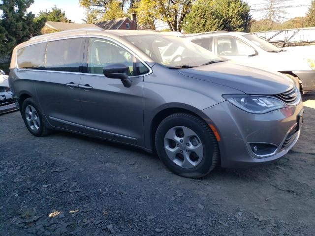 2018 Chrysler Pacifica Hybrid Touring L