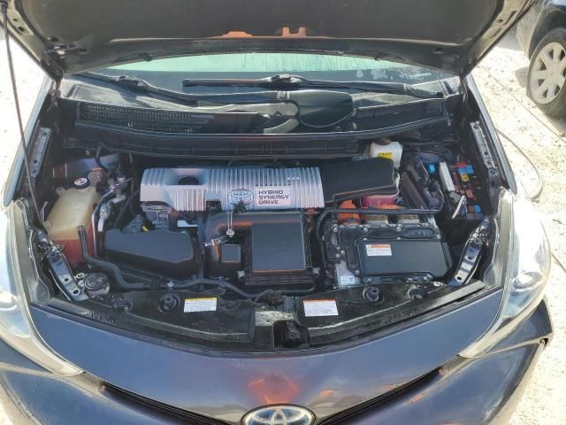 2017 Toyota Prius V