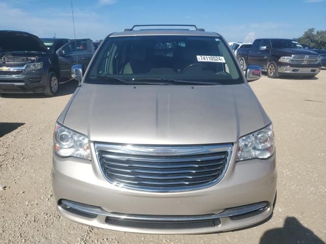 2015 Chrysler Town & Country Limited Platinum