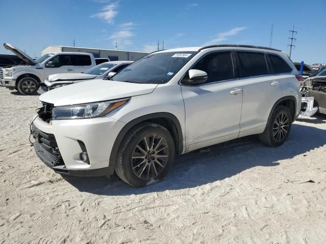 2017 Toyota Highlander SE