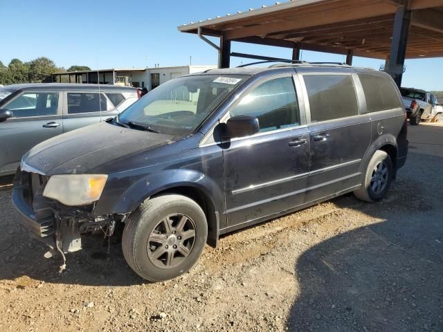 2010 Chrysler Town & Country Touring