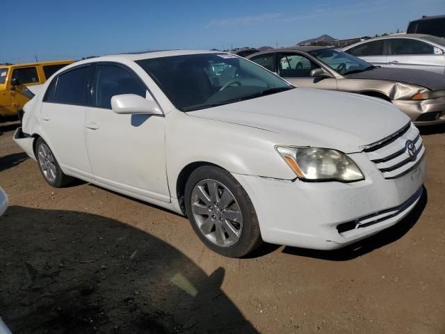 2005 Toyota Avalon XL