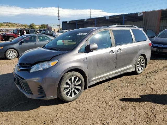 2019 Toyota Sienna LE