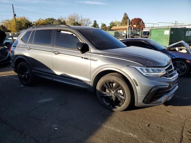 2023 Volkswagen Tiguan SE R-LINE Black