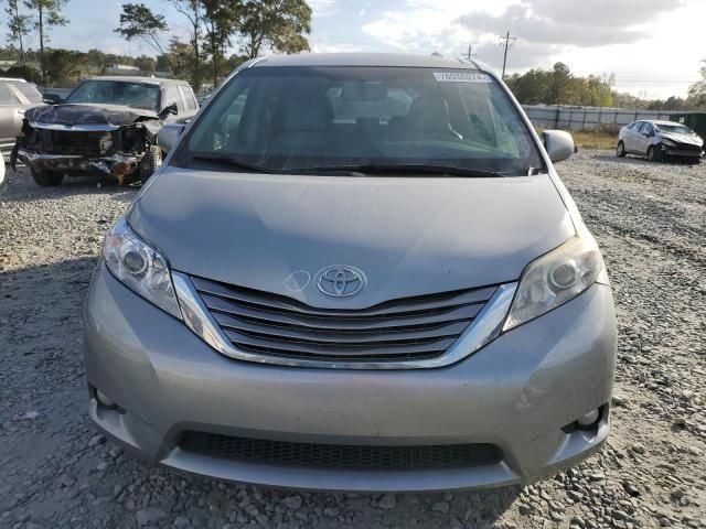 2015 Toyota Sienna XLE