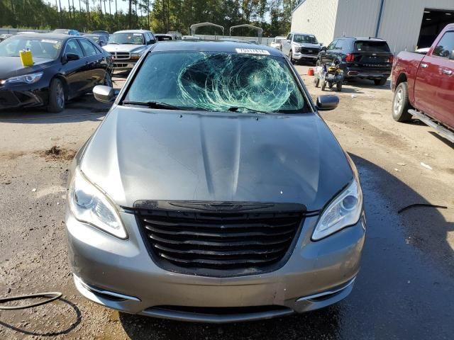 2012 Chrysler 200 Touring