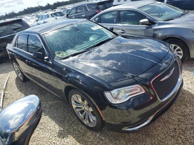 2019 Chrysler 300 Touring