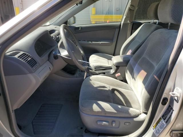 2004 Toyota Camry LE