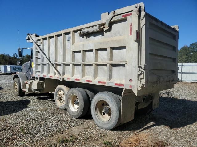 2014 Peterbilt 365