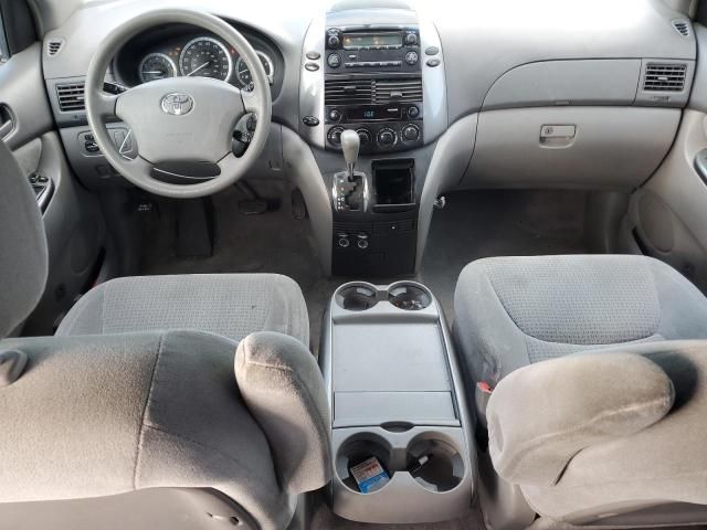 2007 Toyota Sienna CE