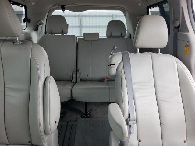 2014 Toyota Sienna XLE