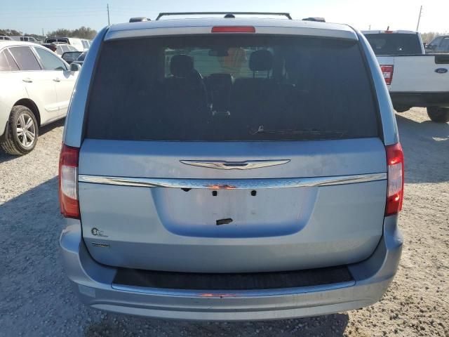 2013 Chrysler Town & Country Touring