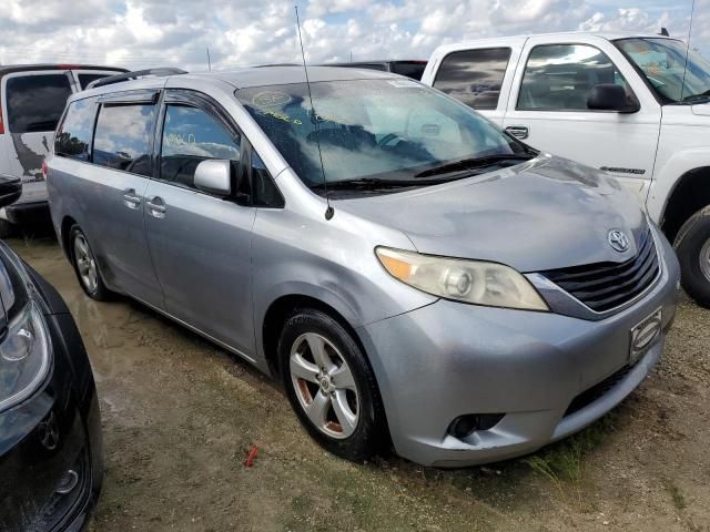 2012 Toyota Sienna LE