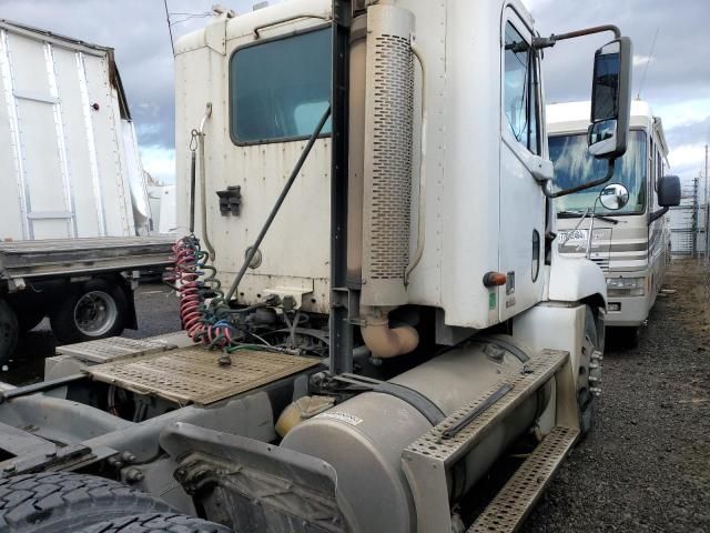 1999 Freightliner Conventional FLC120