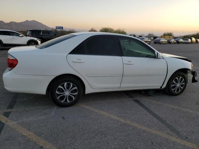 2005 Toyota Camry LE