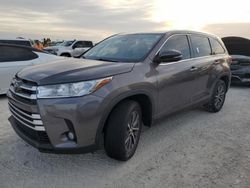 Flood-damaged cars for sale at auction: 2019 Toyota Highlander SE