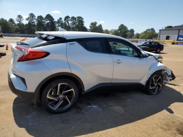 2022 Toyota C-HR XLE