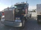 2006 Kenworth Construction W900