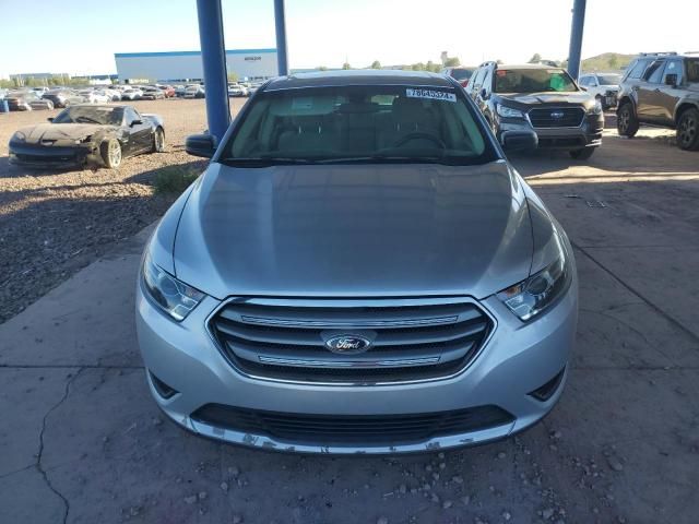 2016 Ford Taurus SE