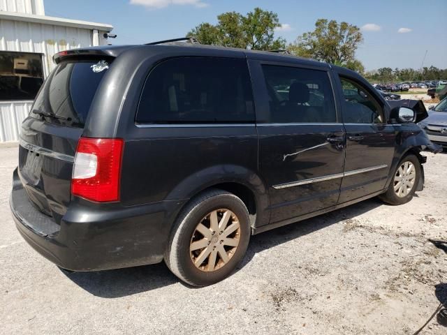 2012 Chrysler Town & Country Touring