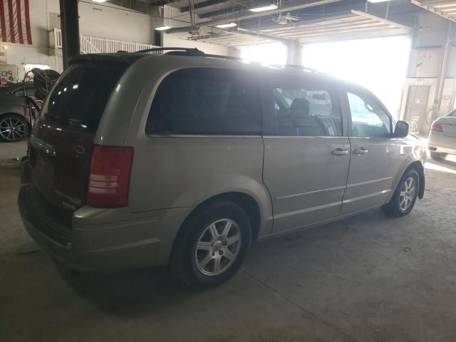 2009 Chrysler Town & Country Touring