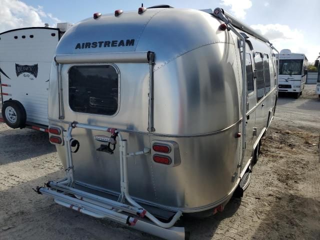 2016 Airstream Internatio