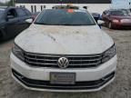 2016 Volkswagen Passat SE