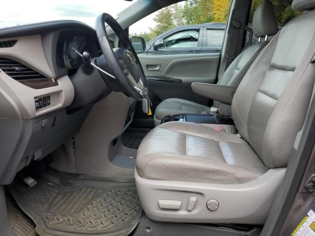 2015 Toyota Sienna XLE