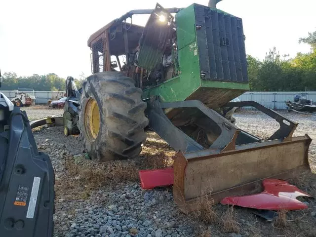 2017 John Deere 648L