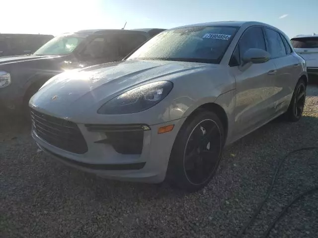 2020 Porsche Macan Turbo