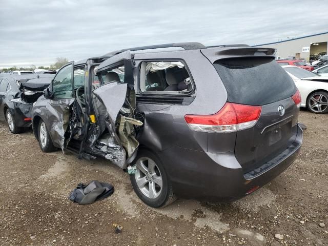 2013 Toyota Sienna LE