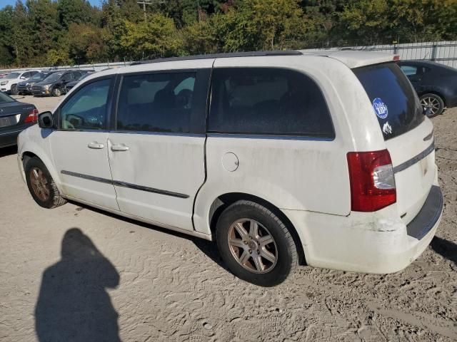 2012 Chrysler Town & Country Touring L